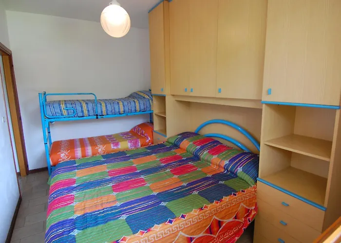 Ezia 罗索利纳马雷