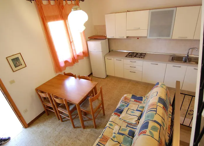 Ezia 罗索利纳马雷